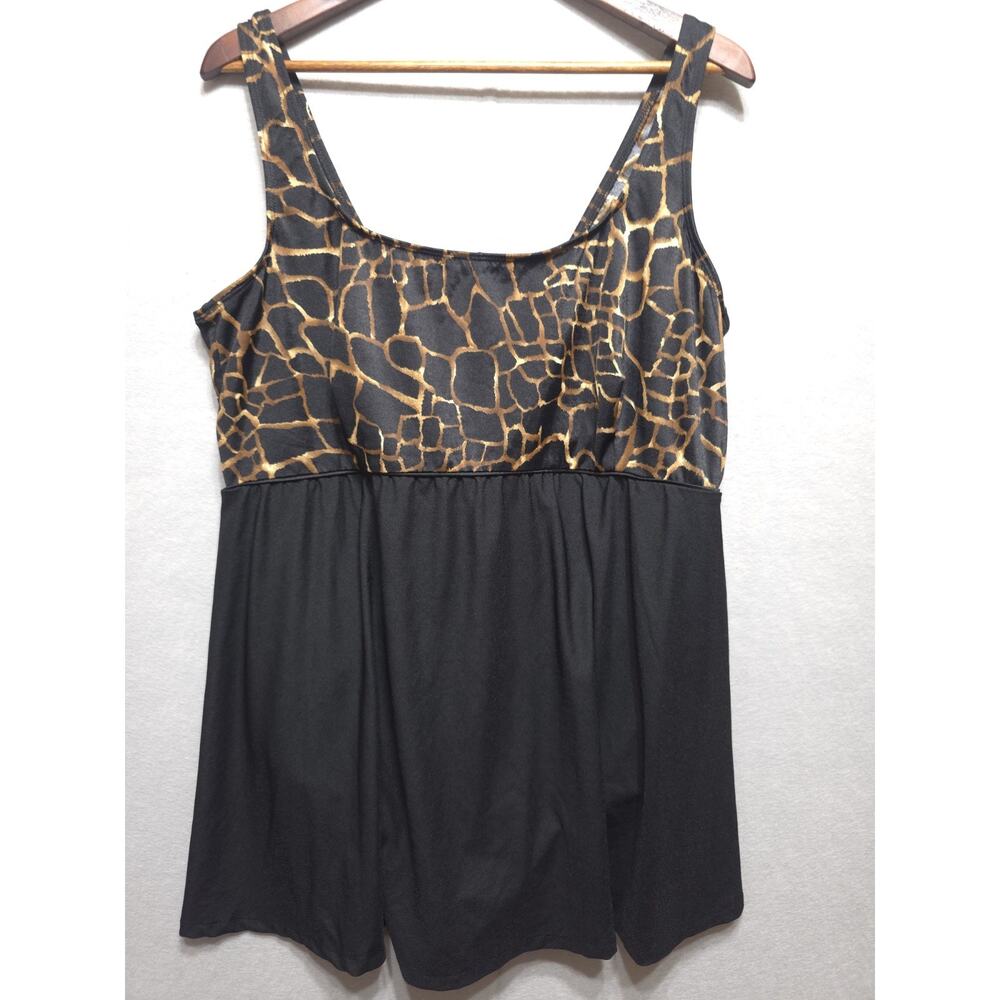 Longitude 28W Swimsuit Black Giraffe Print Tummy Control Skirted One Piece